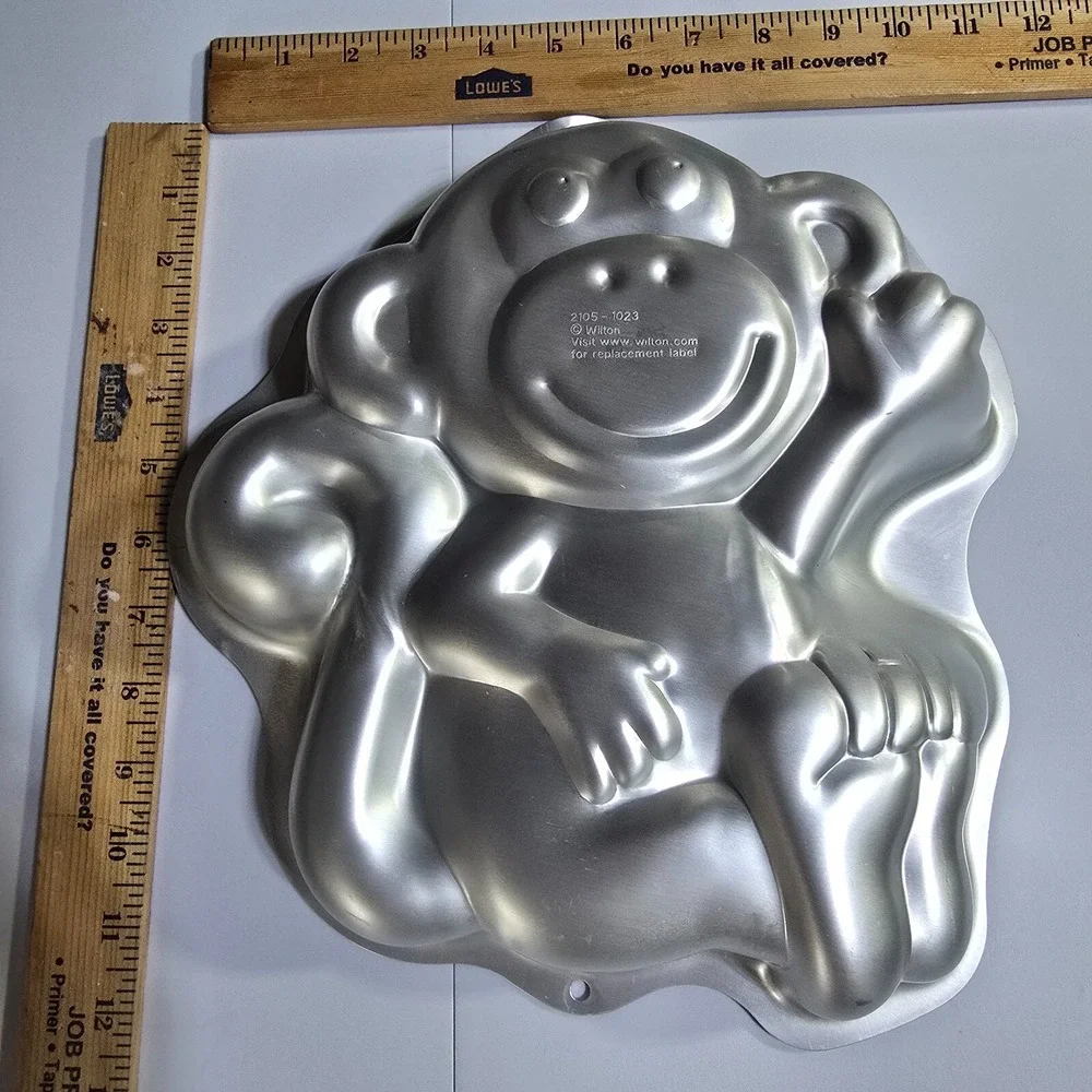 Wilton Monkey Cake Pan Kids Silver 2105-1023‎ Jungle Safari DIY Baking Novelty